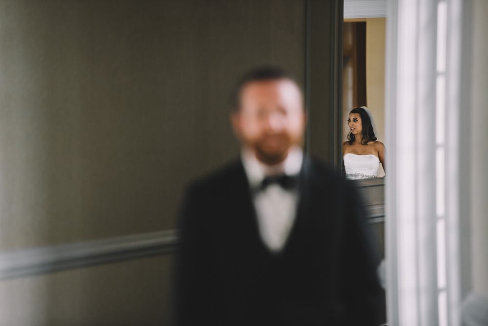 first look at Wedgewood Country Club wedding photography in Columbus