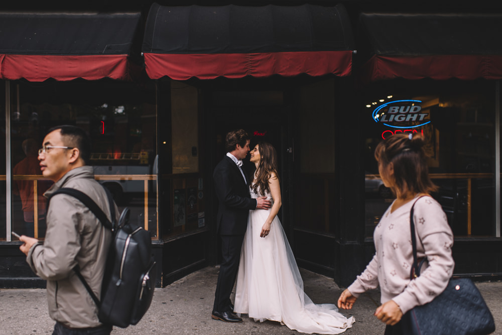 ohio wedding couple kissing with each other in short north