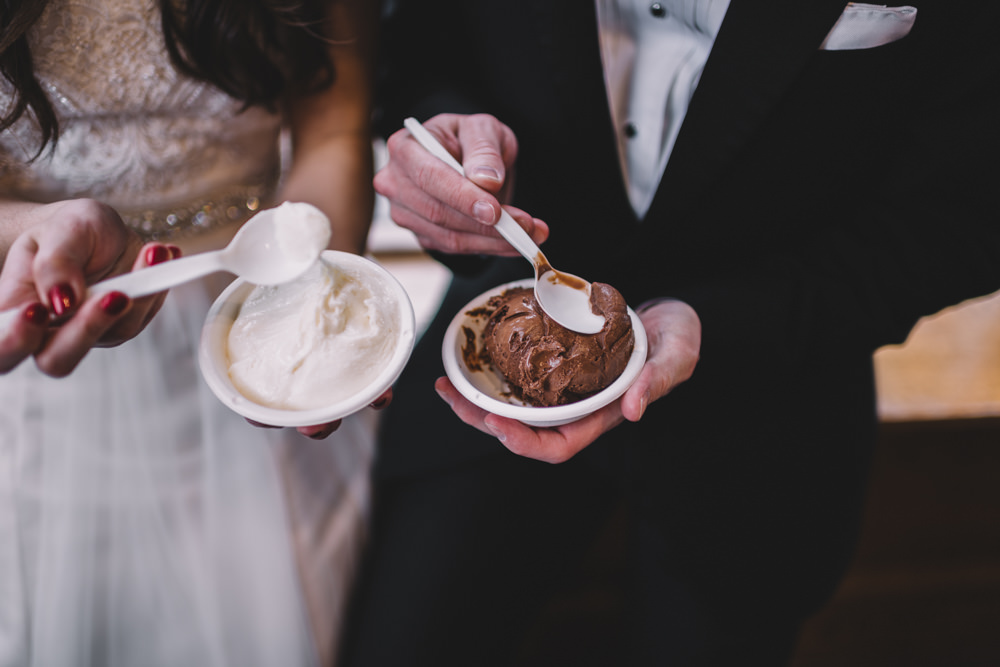 ohio wedding couple eating Jeni's ice cream in short north