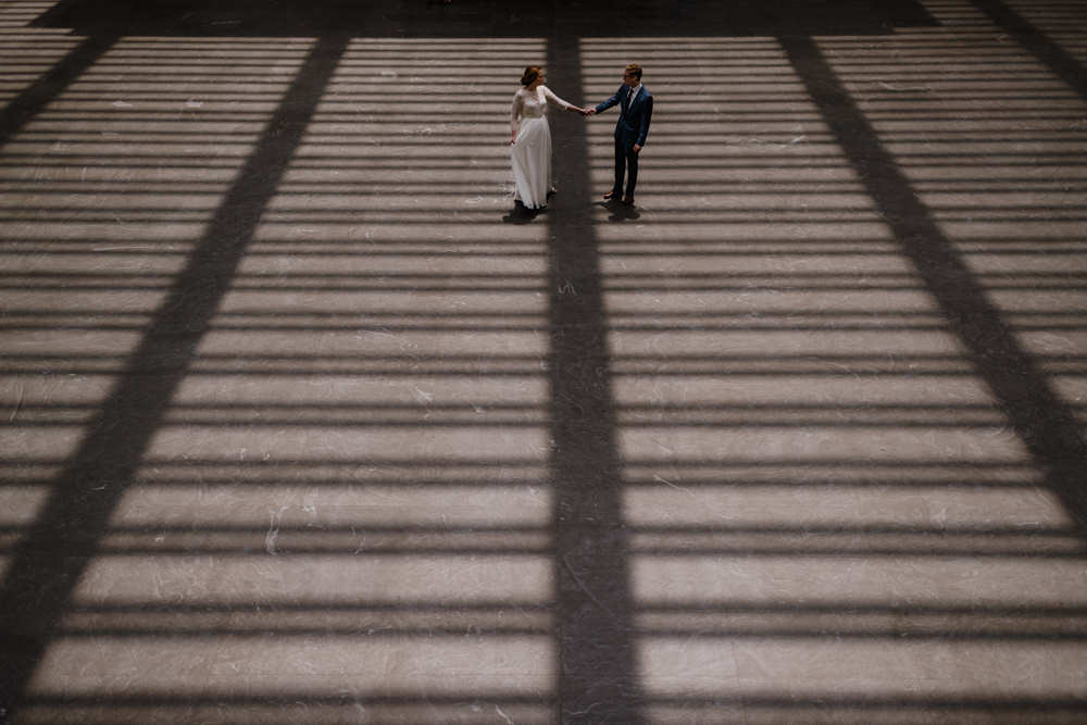 Intimate Wedding photography the Cleveland Museum of Art