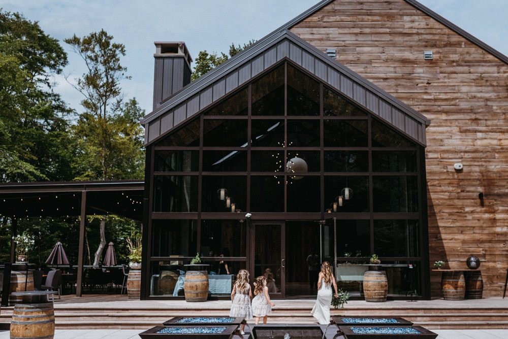 Sapphire Creek Winery & Gardens Wedding Photography